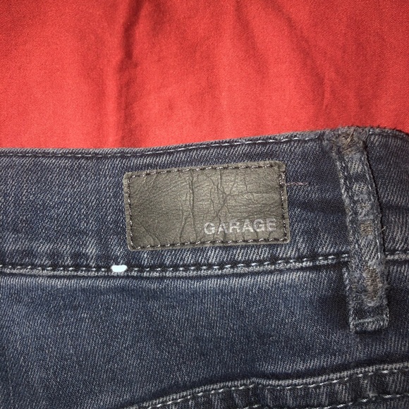 Garage black jeans with holes in knee - Picture 3 of 4